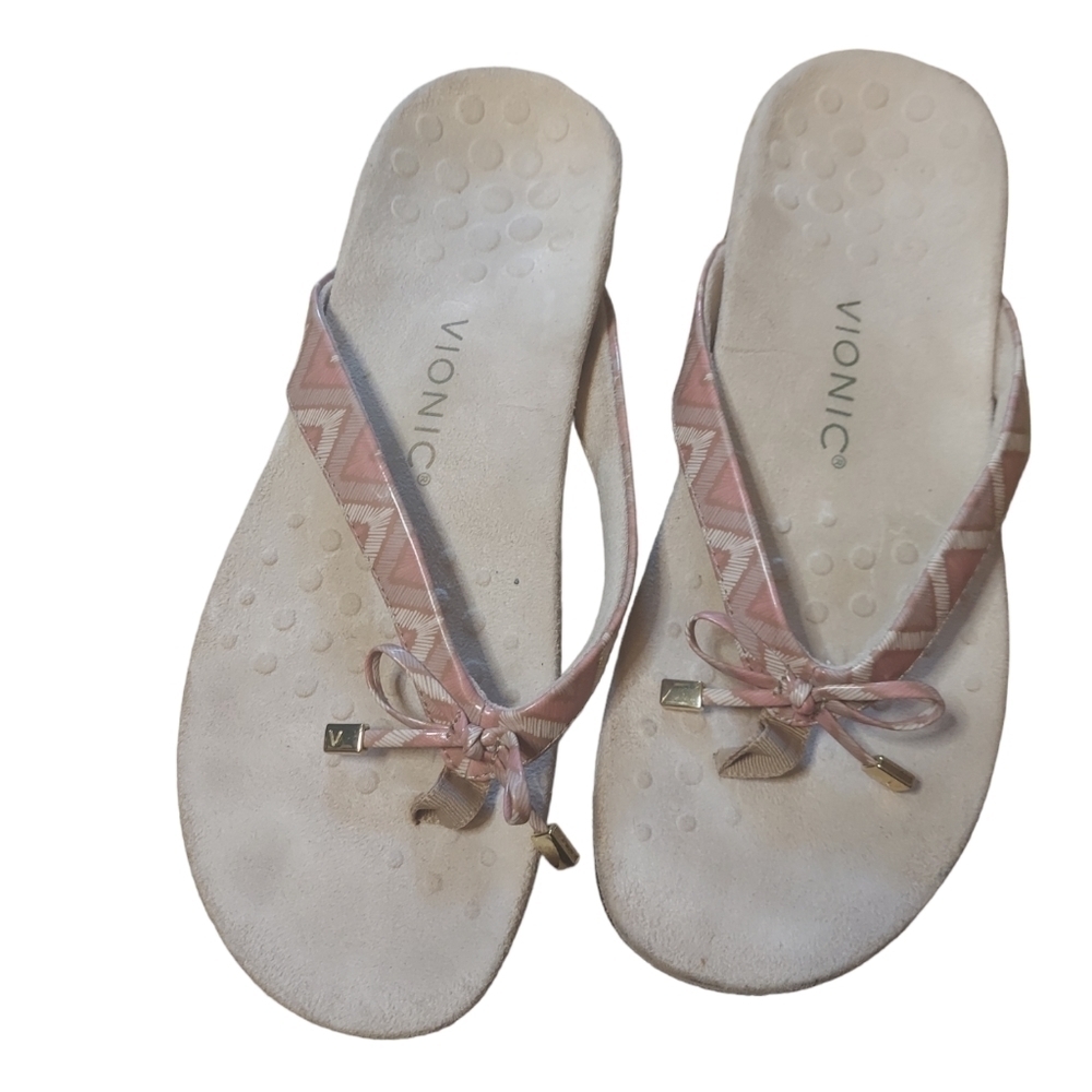 9 Vionic multicolored flip flop